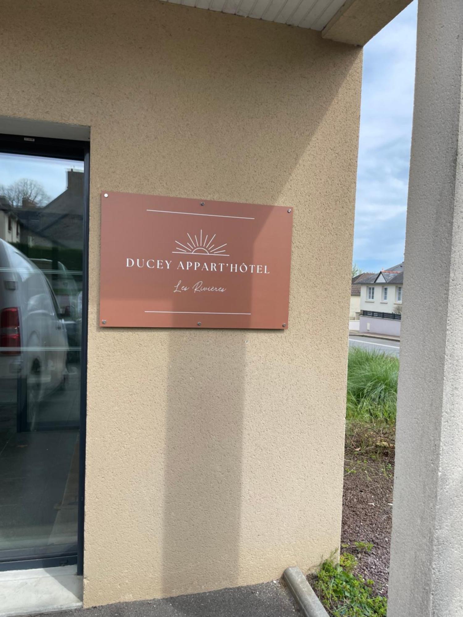 Ducey Appart'Hotel - Les Rivieres Eksteriør billede